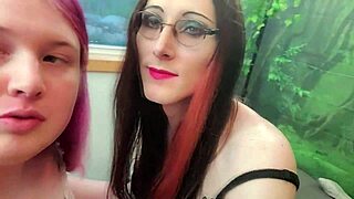 Hot Trannies Frottage And Cum On Big Asses!