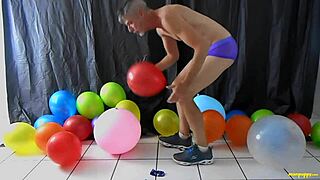 I enjoy balloon play with Richard Lennox