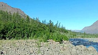 Ea tânjește după sperma lui în gură