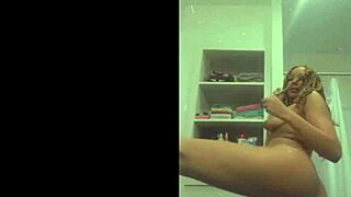 Who Is This Ebony Babe Shaved Pussy Webcam?