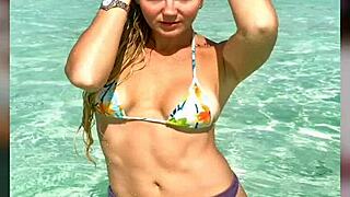 famosa puta karenka ready for more latina action?