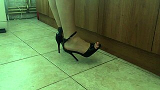 Heel crush cooking in the kitchen with feet fetish!