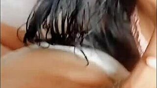 sexo duro entre milf y latina