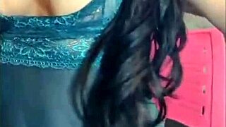 os funcionários batendo na porta e ele batendo uma punheta pra mim gozou ainda 😍