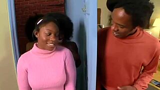 ebony babes flash ass in group