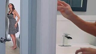 Milf Teaches Sadie Holmes Big Date