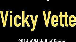 streaming hot vicky pleases her cunt and sucks a big hard dick