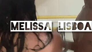 negro roludo me comeu no banho sem camisinha e gozou na minha cara