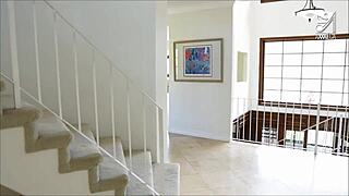 Mexican Exterminator Fucks Milf Eva Karera