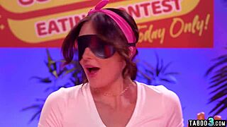 Ebony Lesbians Fuck Strapon!