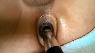 i'm watching this close up anal tunnel with vibrator and dildo making her cum