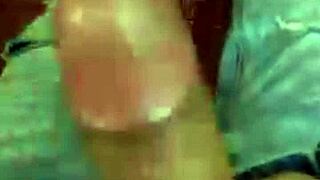 Chatting with a standard gay Vietnamese guy