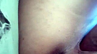 Que Rico Natural Tits in Hot Display