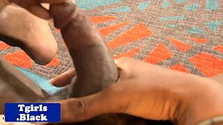 Ebony Transsexual Amateur Jerking Off in Close-Up Cumshot