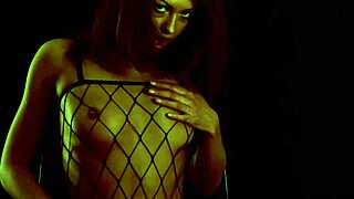 Filthy but Classy Babe Says, 'Watch Me Finger Myself'