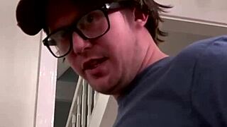 Uk Milf Devon Breeze Sucking Big Cock Deepthroat