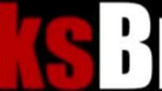 Step sister Sofie Reyez uses feet on cock in naughty fantasy scene