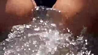 Beach slut looking for a cock to suck on vacation