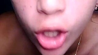 Gabriela, Show Your Sensual Body In Provocative Ways!