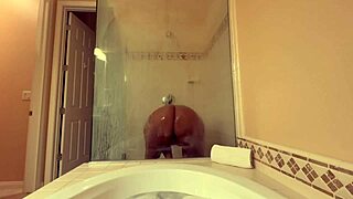 Ebony stepsister gives sloppy blowjob at pool.