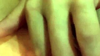 Rita Fox Masturbates Her Juicy Shaved Pussy on Webcam