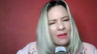 Discovering my attractive biological mother in erotic encounter