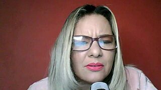 Discovering my attractive biological mother in erotic encounter