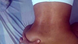 Colombian girl, pretty and fresh, has big as; likes to fuck in the ass in the doggy position