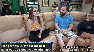 Mira Monroe onanerer med Hitachi-vibrator i bilen mens hun venter på Doctor Tampa