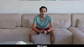 Hot stepmom, uh, helps clumsy stepson clean up real good