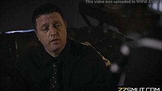 House of Cards porn with cheating wife and husband in taboo couple scene 😏