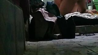 esta chica lo sabe menear