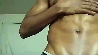 Bas baat kar raha hoon aur apna bada ebony cock stroke kar raha hoon