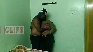 Feeling Passionate Sex With Boyfriend In Oyo Rooms.