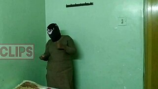 Feeling Passionate Sex With Boyfriend In Oyo Rooms.