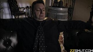 House of Cards porn with cheating wife and husband in taboo couple scene 😏