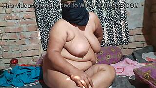 একা পেয়ে Step Aunty কে ইচ্ছে মত লাগালাম