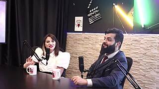 Lady Snow entered porn hiding her belly, discovering fun fetishes with Lord Kenobi.