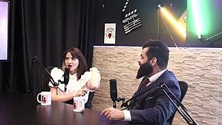 Lady Snow entered porn hiding her belly, discovering fun fetishes with Lord Kenobi.