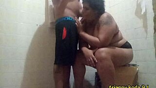 fat latina slut gives her ass to big cock