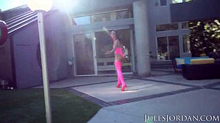 Teanna Trump gets her face covered in jizz by Jules Jordan