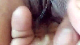 chica rica squirts during intense sex