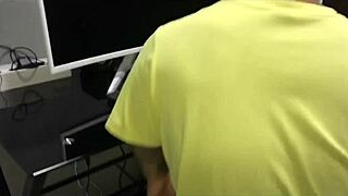 Alone And Horny, Seducing Technician For Deepthroat Fuck!