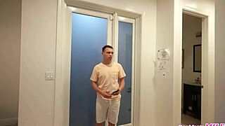 mandy rhea enjoys fucking johnny love while husband works