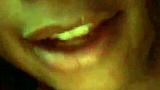 Hey, check out this beautiful morocha hermosa in her sixth video