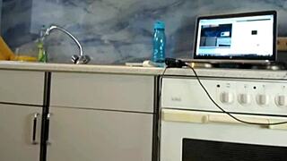 Seductive solo / self pleasuring & webcam performance