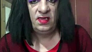 Bisexual crossdresser fills himself up part 1.