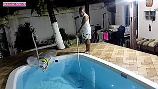 N�o Tive Dinheiro Para Pagar O Limpador De Piscina Mas Em Troca Deixei Ele Comer Meu Cusinho Com Pau Grande Alex Lima Oficial