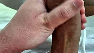 Bisexual twink wants to suck my penis