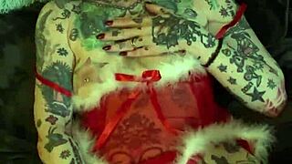 Milf Achieves SOLO ORGASM During Christmas